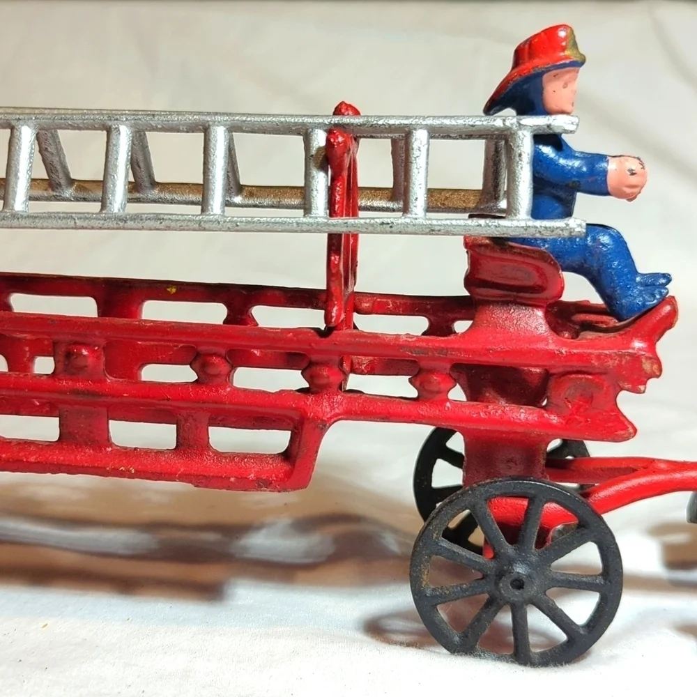 Vintage Cast Iron Horse Drawn Fire Truck Engine Wagon Toy w Fireman and Ladders